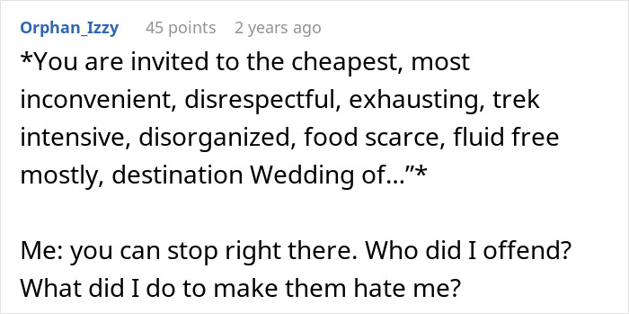 Couple Calls Their Wedding “Unique”, But Guests Say It Feels Like An Unorganized Weekend Getaway Couple Calls Their Wedding “Unique”, But Guests Say It Feels Like An Unorganized Weekend Getaway