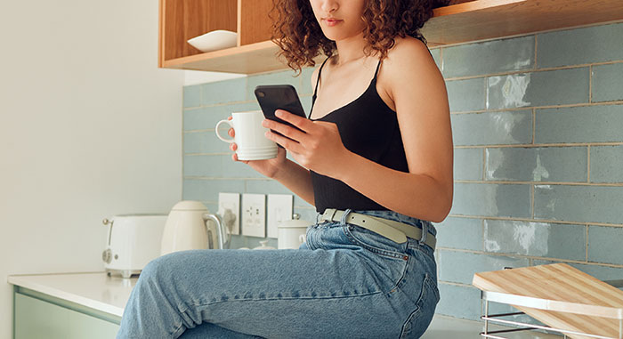 Woman Finds Boyfriend’s Ex’s Warning Note Hidden In His House, Realizes She Might Be Right Woman Finds Boyfriend’s Ex’s Warning Note Hidden In His House, Realizes She Might Be Right