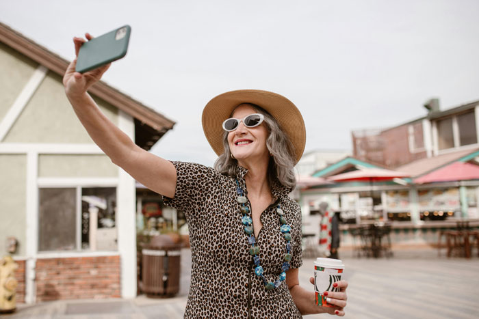 Financially Irresponsible MIL Refuses DIL’s Request To Pay Back $1.5K Loan, Says She’s On Vacation