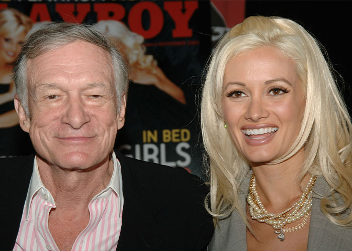 Holly Madison Reveals What Life Was Really Like Behind The Gates Of The Mansion: “A Little Bit Scary” Holly Madison Reveals What Life Was Really Like Behind The Gates Of The Mansion: “A Little Bit Scary”