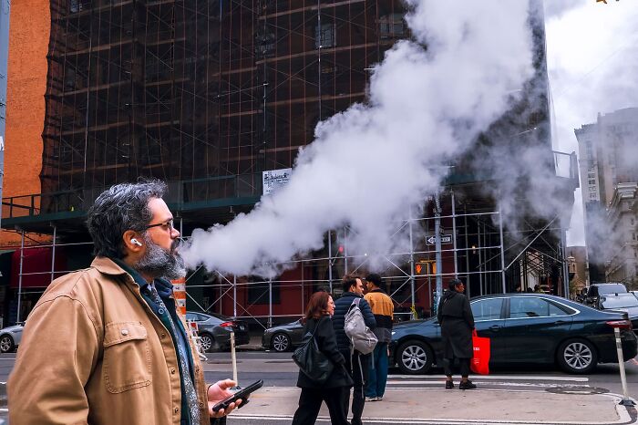 80 Street Photos By Dan Morris That Capture Cities From Perspectives Most People Miss