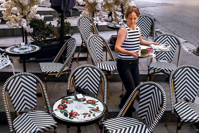 80 Street Photos By Dan Morris That Capture Cities From Perspectives Most People Miss