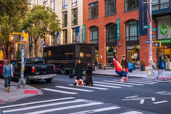 80 Street Photos By Dan Morris That Capture Cities From Perspectives Most People Miss