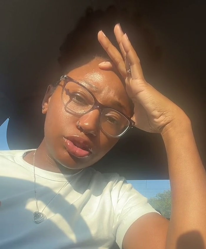 Student Gets A Zero For Not Buying His Teacher’s Classroom Supplies, His Mom Calls The School Out