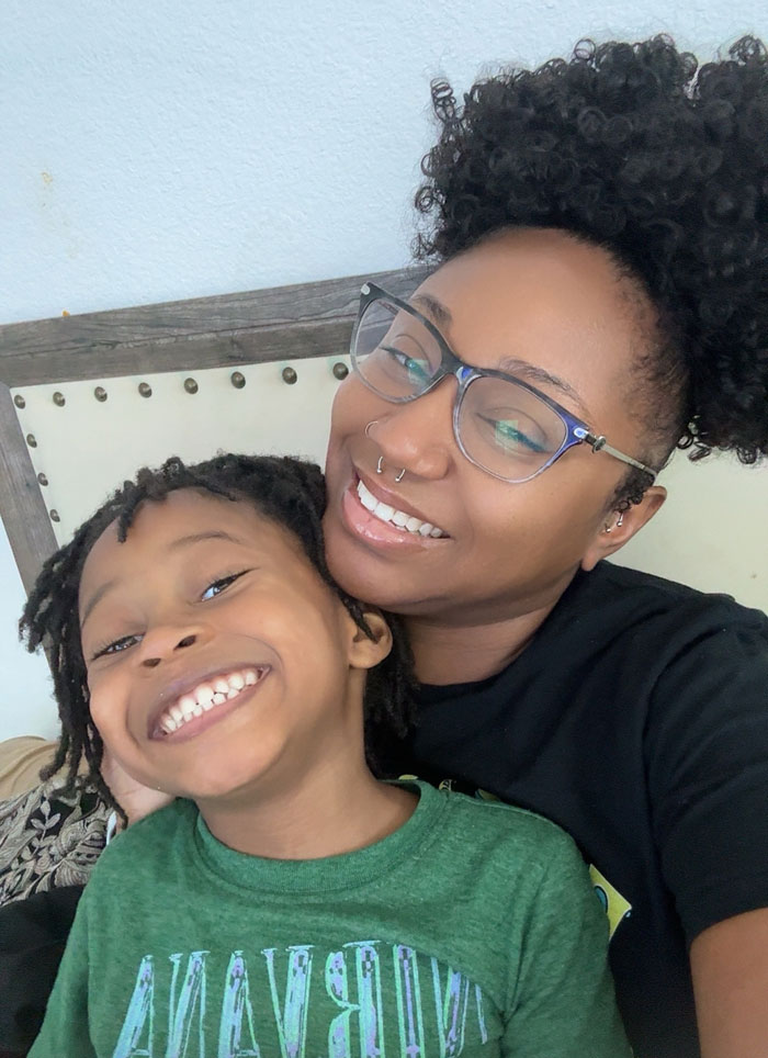 Student Gets A Zero For Not Buying His Teacher’s Classroom Supplies, His Mom Calls The School Out