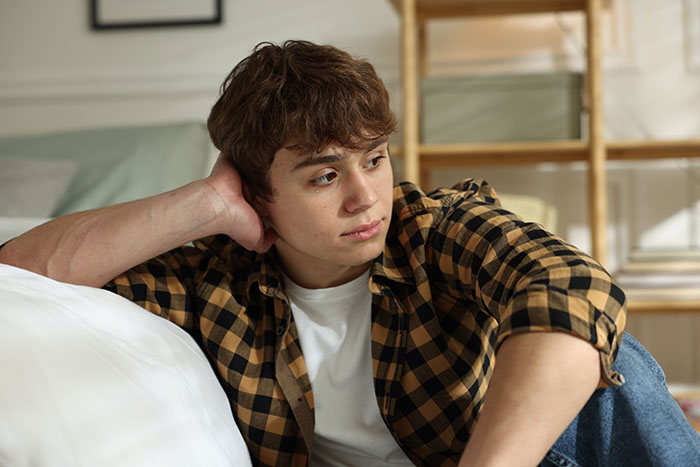 Parents Treat 18YO Like A Practice Kid, Get Mad As He Refuses To Invite Them To His Graduation