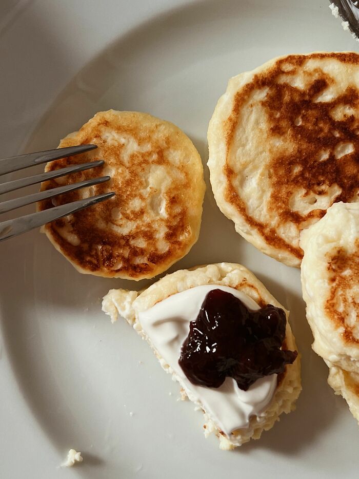 &ldquo;I Own Both A Teapot And A Tea Cosy&rdquo;: 60 Funny Ways To Tell That Someone Is British