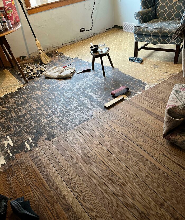 64 Risky Situations That Made People Question How These Folks Have Survived This Long