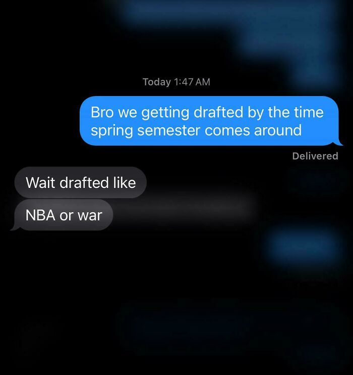59 Screenshots So Bizarre And Funny, They Deserve Their Own Hall Of Fame (New Pics)