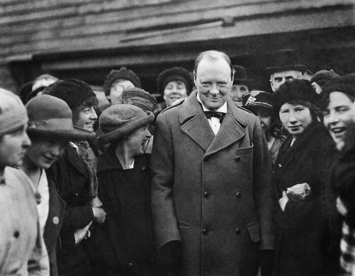 74 Interesting, Fascinating, And Funny Moments From History You Won&rsquo;t Find In Textbooks