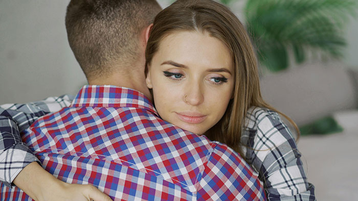 28 Red Flags Women Missed And Only Acknowledged Them After The Wedding