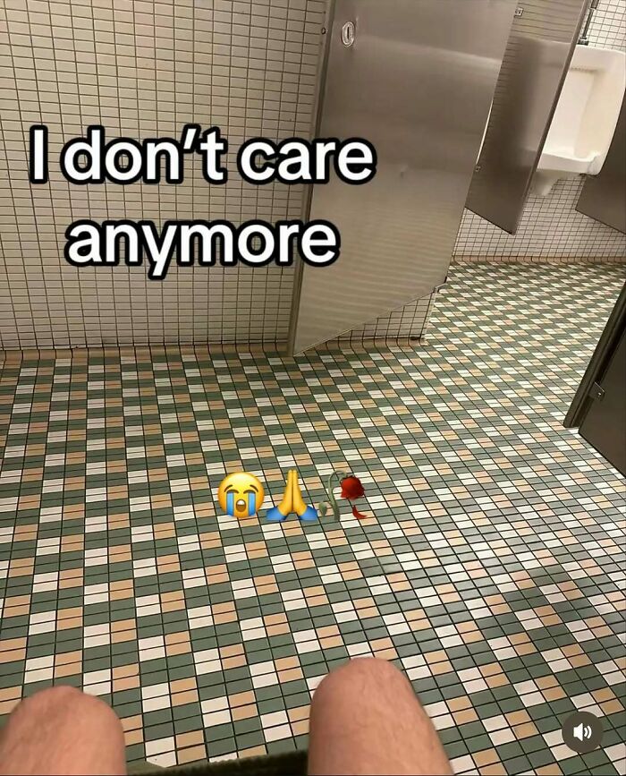 Thousands Of People Love This Page&rsquo;s Random Sense Of Humor, Here Are 99 Of Its Best Posts