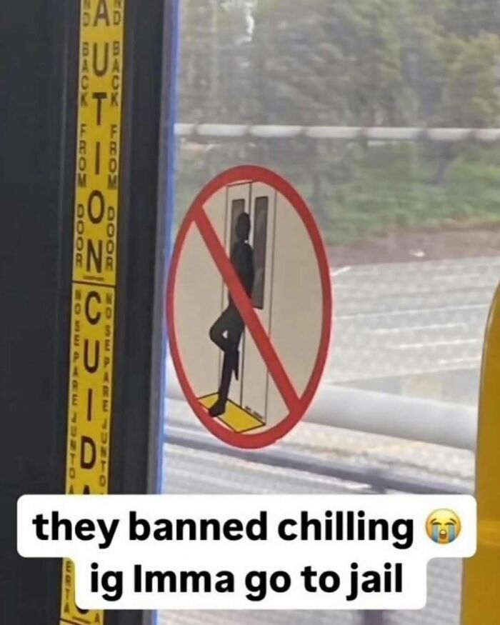 Thousands Of People Love This Page&rsquo;s Random Sense Of Humor, Here Are 99 Of Its Best Posts