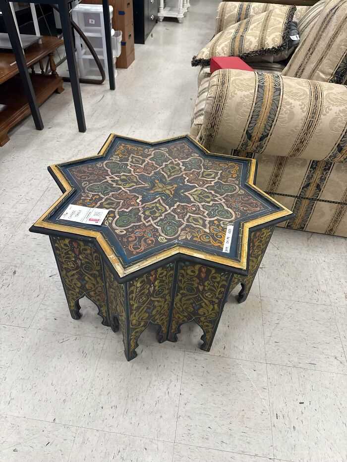 55 Funny, Bizarre And Actually Amazing Goodwill Finds That Prove Thrifting Is Never Boring (New Pics)