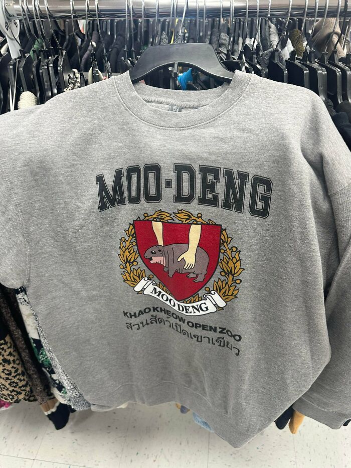 55 Funny, Bizarre And Actually Amazing Goodwill Finds That Prove Thrifting Is Never Boring (New Pics)