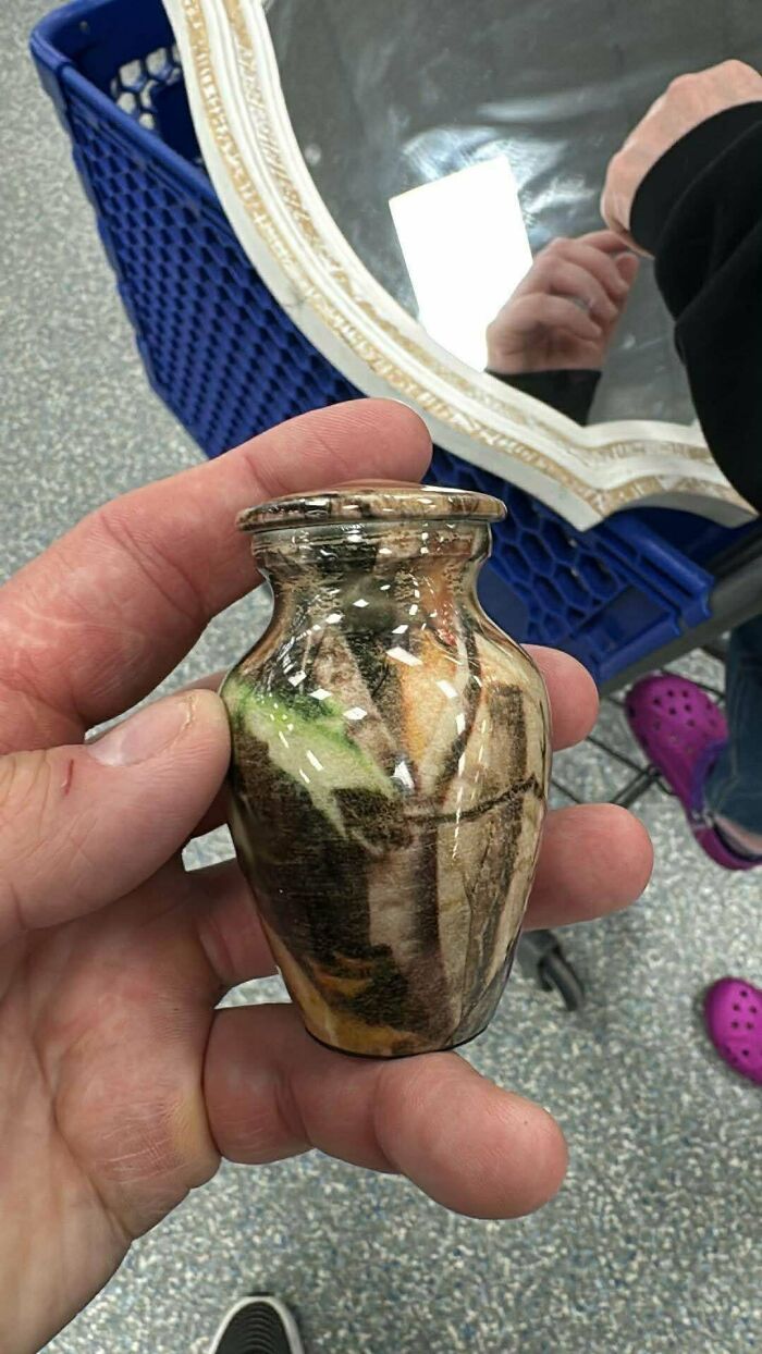 55 Funny, Bizarre And Actually Amazing Goodwill Finds That Prove Thrifting Is Never Boring (New Pics)