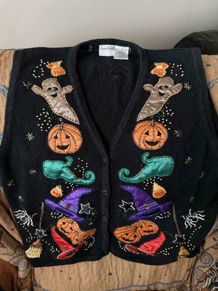 55 Funny, Bizarre And Actually Amazing Goodwill Finds That Prove Thrifting Is Never Boring (New Pics)