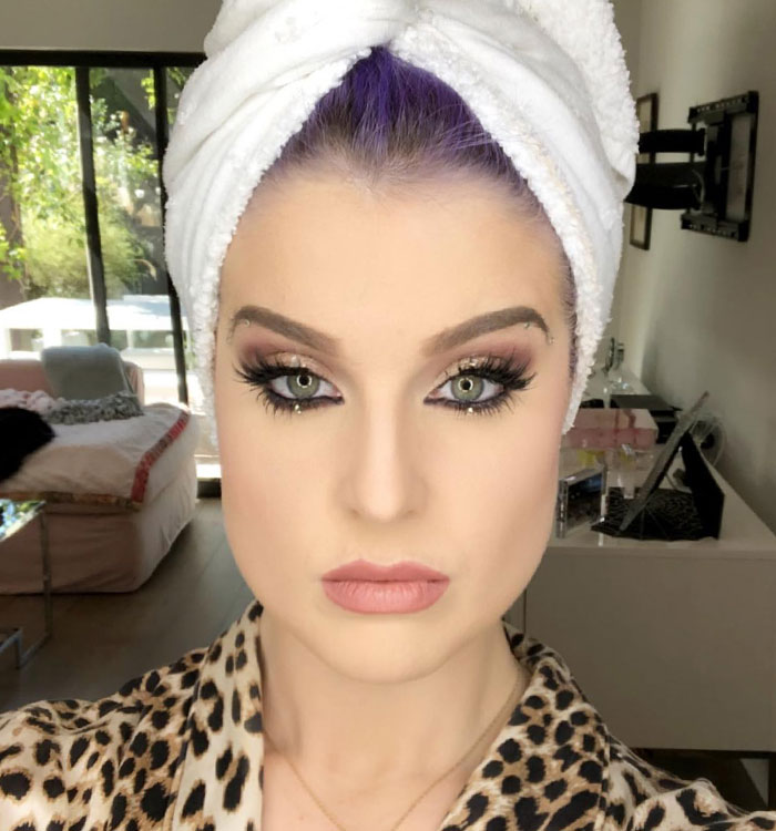 “Lost Another Baddie To Buccal Fat Removal”: 28 Celebrity Collages That Put Rumored Plastic Surgery On Display