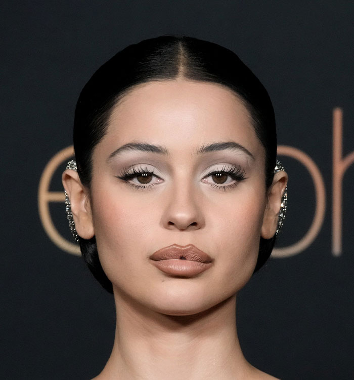 “Lost Another Baddie To Buccal Fat Removal”: 28 Celebrity Collages That Put Rumored Plastic Surgery On Display