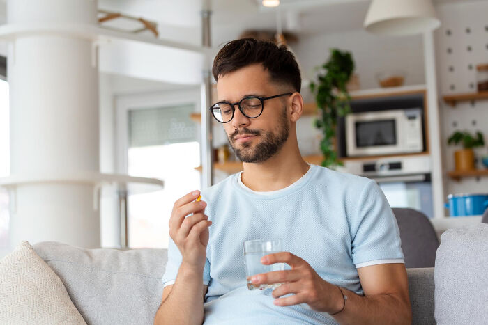 36 Unhinged Excuses You Should Never Give To Dump Your Significant Other