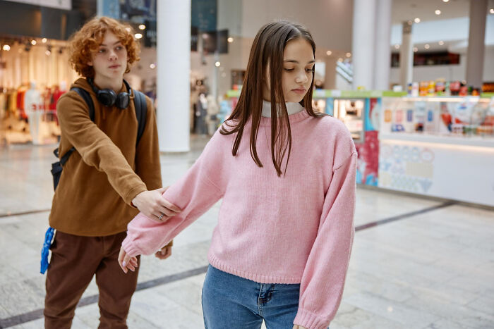 36 Unhinged Excuses You Should Never Give To Dump Your Significant Other
