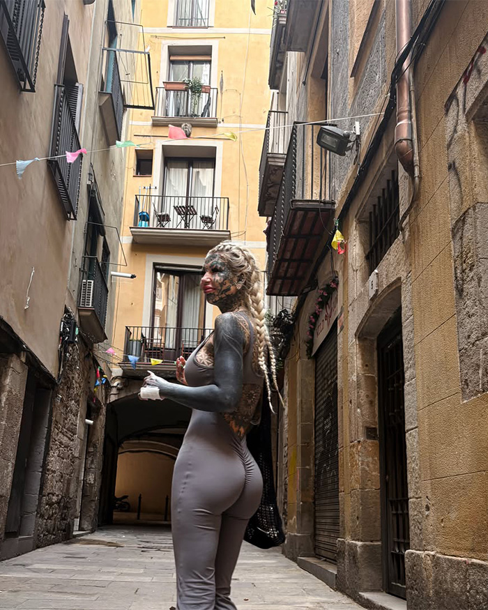 &lsquo;Most Tattooed Woman&rsquo; Crosses Continents To Undergo &lsquo;Highly Illegal&rsquo; Procedure Forbidden In Many Countries