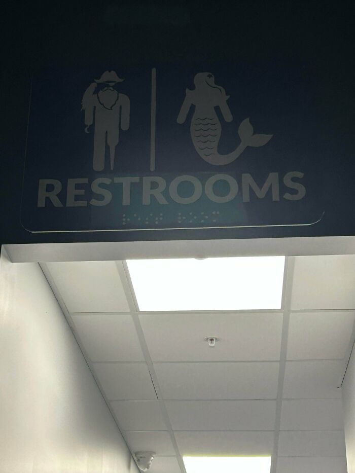 “What The Frick Is This Sign?”: 69 Of The Funniest Signs Ever Spotted In The Wild
