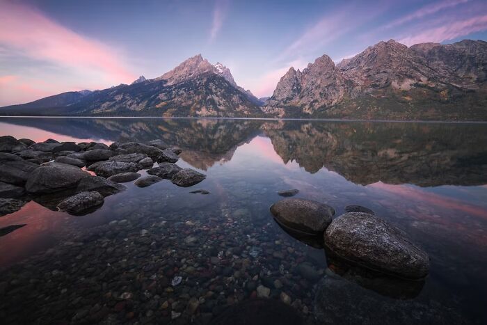 25 Winning Photos From The Artist Gallery&rsquo;s 2026 Landscape Contest That Capture Nature At Its Most Stunning