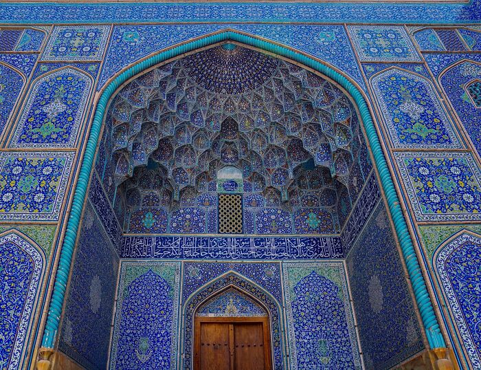I Traveled Through Tehran, Isfahan, And Shiraz In Search Of Iran’s Most Beautiful Patterns (50 Pics)