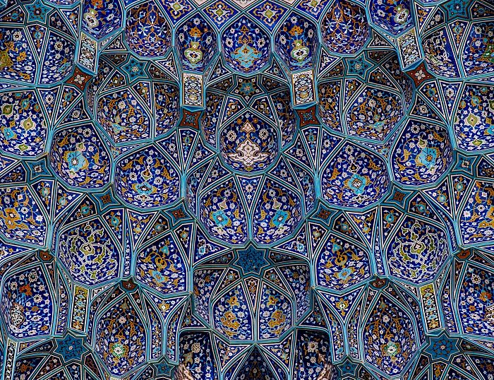 I Traveled Through Tehran, Isfahan, And Shiraz In Search Of Iran’s Most Beautiful Patterns (50 Pics)
