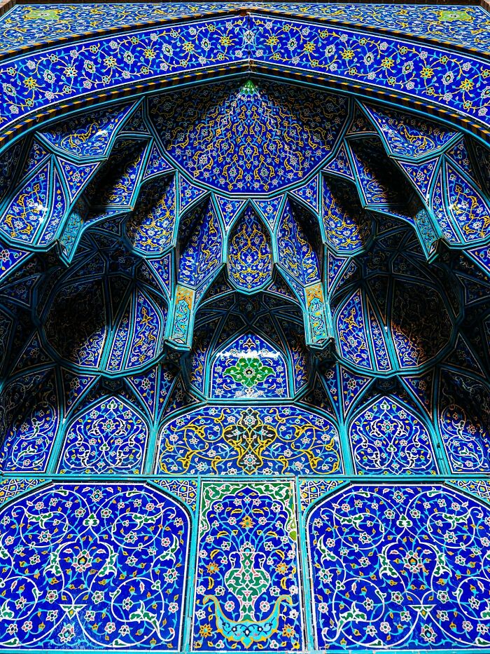 I Traveled Through Tehran, Isfahan, And Shiraz In Search Of Iran’s Most Beautiful Patterns (50 Pics)