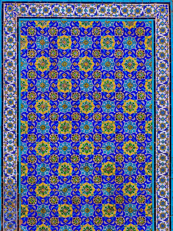 I Traveled Through Tehran, Isfahan, And Shiraz In Search Of Iran’s Most Beautiful Patterns (50 Pics)