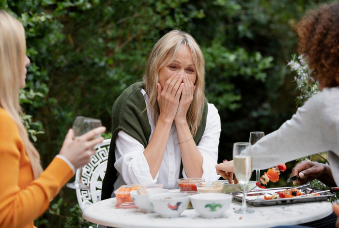 Woman Says Bro Would Be A Horrible Dad, Has A Teary Meltdown When BIL Calls Out Her Parenting