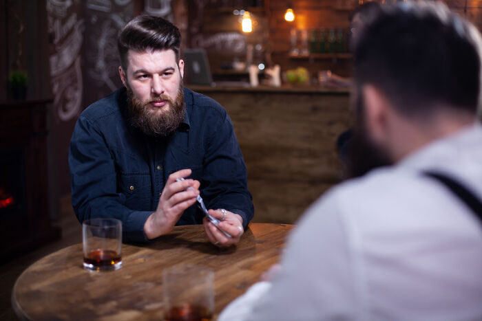 33 Shocking Tales Of How People Realized That They Had Just Met A Psychopath
