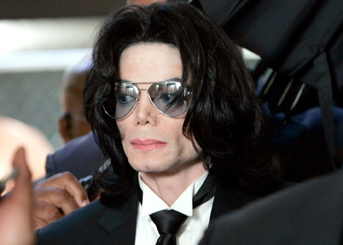 Michael Jackson Insider Drops Bombshell About Horrifying Items Hidden In ‘Suspicious’ Neverland Bag Michael Jackson Insider Drops Bombshell About Horrifying Items Hidden In ‘Suspicious’ Neverland Bag