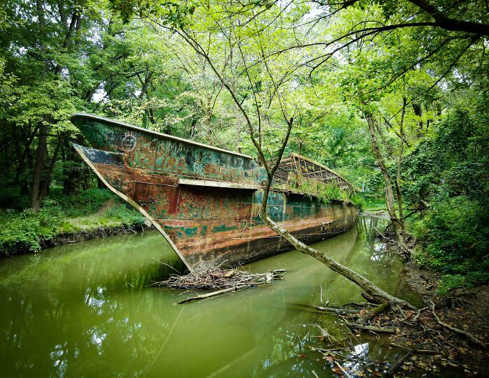 89 Of The Most Breathtaking And Interesting Forgotten Places Shared On ‘Urban Exploration’ 89 Of The Most Breathtaking And Interesting Forgotten Places Shared On ‘Urban Exploration’
