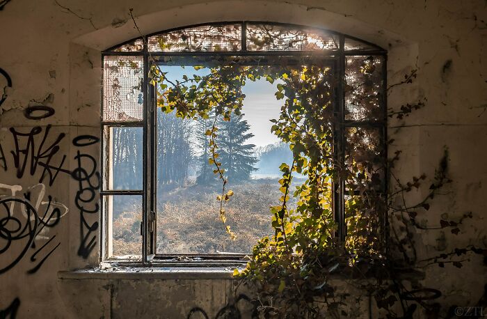 89 Of The Most Breathtaking And Interesting Forgotten Places Shared On ‘Urban Exploration’ 89 Of The Most Breathtaking And Interesting Forgotten Places Shared On ‘Urban Exploration’