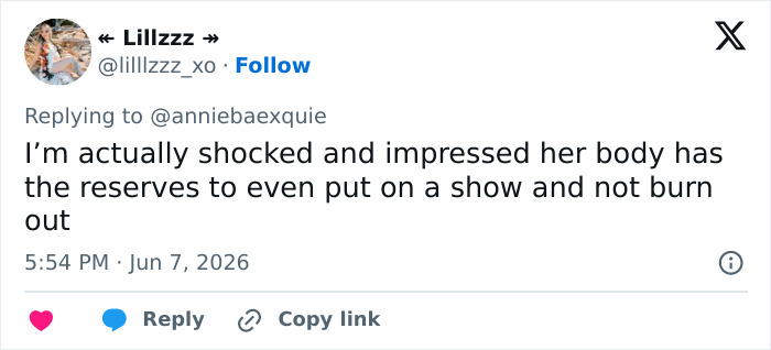 Ariana Grande Fuels Fresh Health Concerns After Kicking Off Tour As Fans Are Convinced “This Is Not Okay” Ariana Grande Fuels Fresh Health Concerns After Kicking Off Tour As Fans Are Convinced “This Is Not Okay”