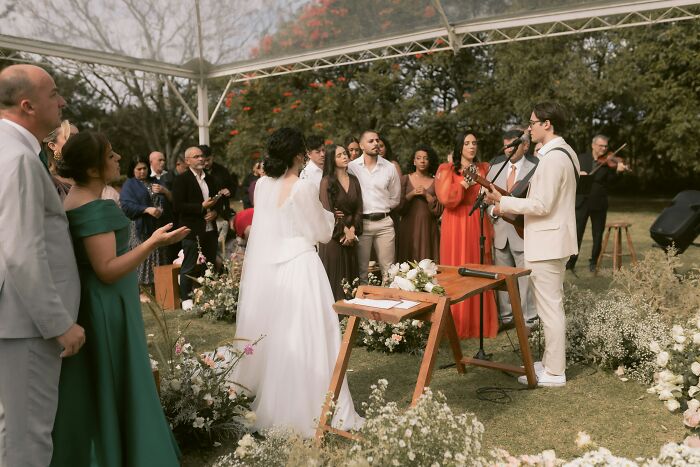 “Tried To Make Out With The Groom”: 77 Wedding Guests Who Made Everything About Themselves “Tried To Make Out With The Groom”: 77 Wedding Guests Who Made Everything About Themselves