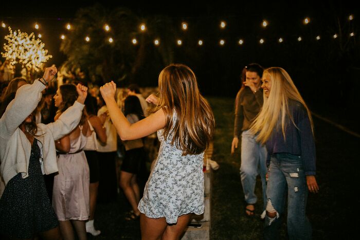 “Tried To Make Out With The Groom”: 77 Wedding Guests Who Made Everything About Themselves “Tried To Make Out With The Groom”: 77 Wedding Guests Who Made Everything About Themselves
