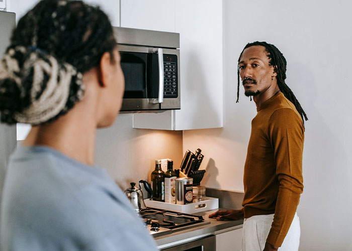 Sister Makes Her Issues Her Brother’s Problem, Shocked When He Refuses Her Demand Sister Makes Her Issues Her Brother’s Problem, Shocked When He Refuses Her Demand