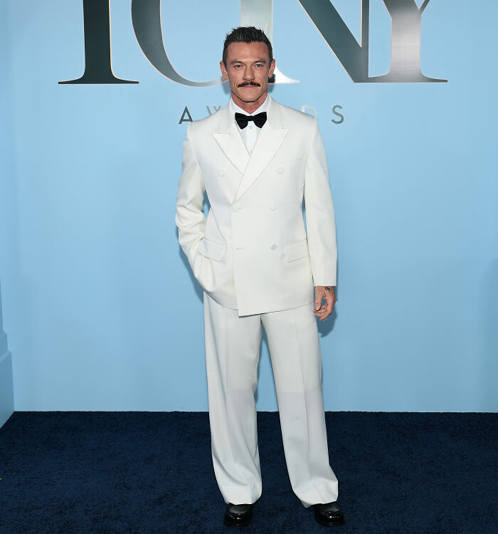 The 2026 Tonys Appalls Viewers With X-Rated Performance From ‘The Hobbit’ Star Luke Evans The 2026 Tonys Appalls Viewers With X-Rated Performance From ‘The Hobbit’ Star Luke Evans