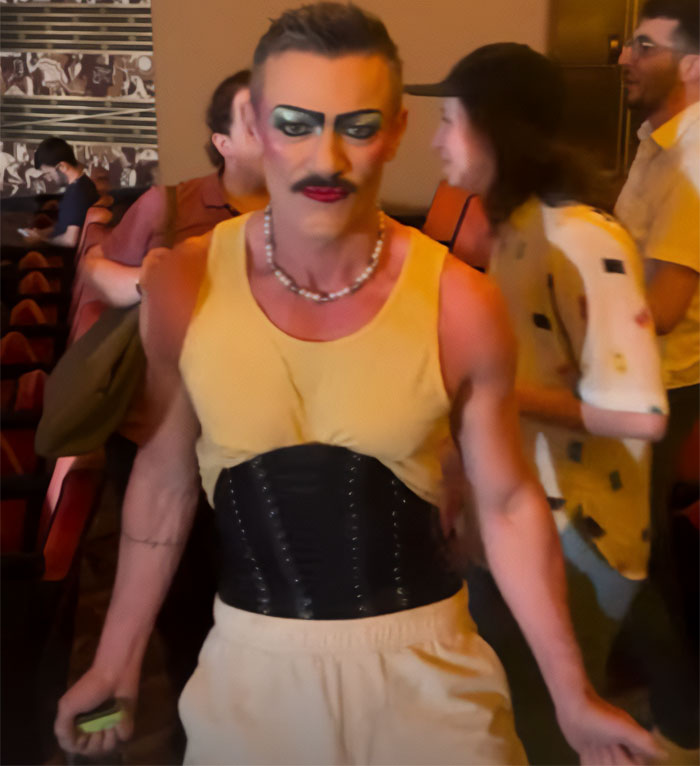 The 2026 Tonys Appalls Viewers With X-Rated Performance From ‘The Hobbit’ Star Luke Evans The 2026 Tonys Appalls Viewers With X-Rated Performance From ‘The Hobbit’ Star Luke Evans