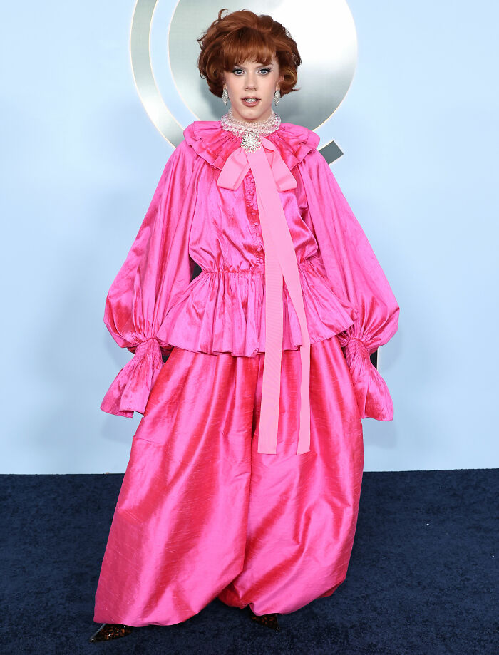 Fashion Madness Is Back, Here Are The 20 Biggest Red Carpet Fails Of The 2026 Tony Awards Fashion Madness Is Back, Here Are The 20 Biggest Red Carpet Fails Of The 2026 Tony Awards