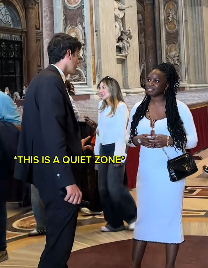 Awkward Video Shows Woman Refusing To Stop Singing At The Vatican After Multiple Security Guards Ask Her To Leave