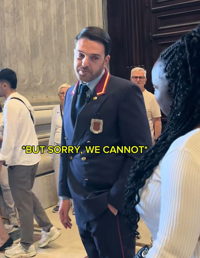 Awkward Video Shows Woman Refusing To Stop Singing At The Vatican After Multiple Security Guards Ask Her To Leave
