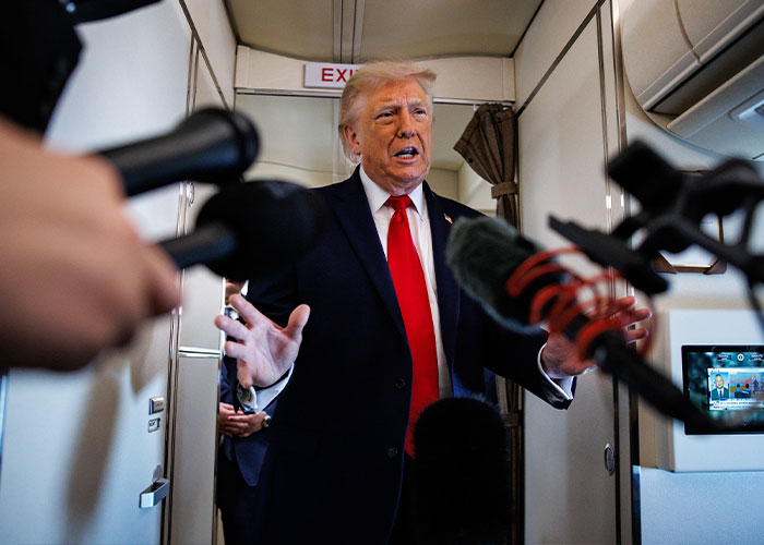 Following Trump’s Abrupt Interview Exit, Health‑Related Observations Surface Among Viewers Following Trump’s Abrupt Interview Exit, Health‑Related Observations Surface Among Viewers