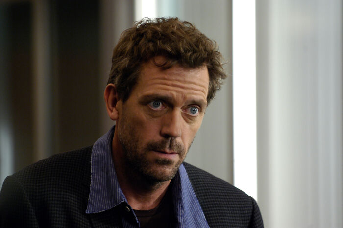 Hugh Laurie Destroys “Clueless” Journalist’s ‘House’ Critique After Viral Complaint Hugh Laurie Destroys “Clueless” Journalist’s ‘House’ Critique After Viral Complaint