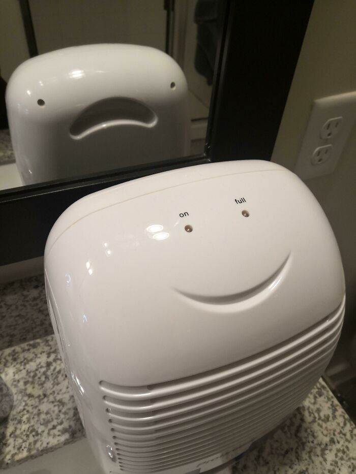 56 Mind-Bending Cases Of Pareidolia That Are Equal Parts Creepy And Hilarious (New Pics) 56 Mind-Bending Cases Of Pareidolia That Are Equal Parts Creepy And Hilarious (New Pics)
