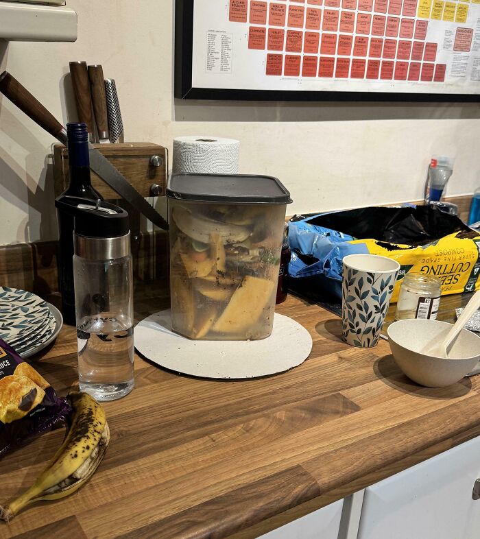 56 Mind-Bending Cases Of Pareidolia That Are Equal Parts Creepy And Hilarious (New Pics) 56 Mind-Bending Cases Of Pareidolia That Are Equal Parts Creepy And Hilarious (New Pics)